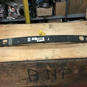 BAC1332 – Xj6 Series 3 Jaguar Front Bumper Cover Beam