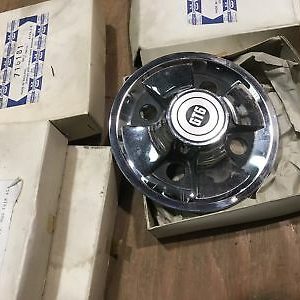 716181 – WHEEL TRIM CENTRE HUB TRIUMPH GT6 MKIII