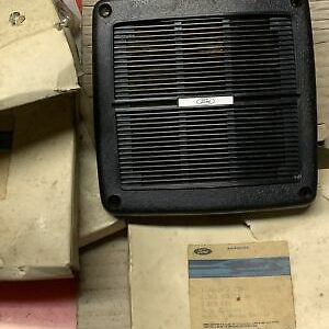 5004044 – RADIO SPEAKER GRILLE FORD CLASSIC