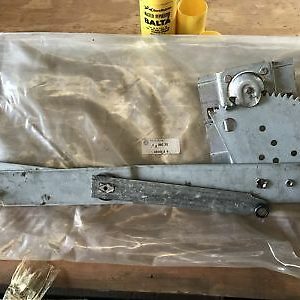 BRC73 – Door Window Regulator – Manual Rear – LH ROVER SD1