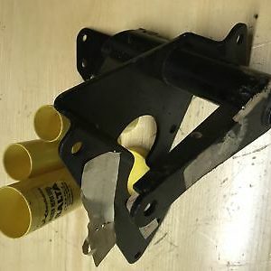 612927 – Mounting bracket Triumph