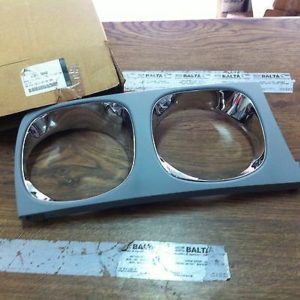 BEC9040 – Jaguar HEADLAMP BEZEL, RIGHT SIDE