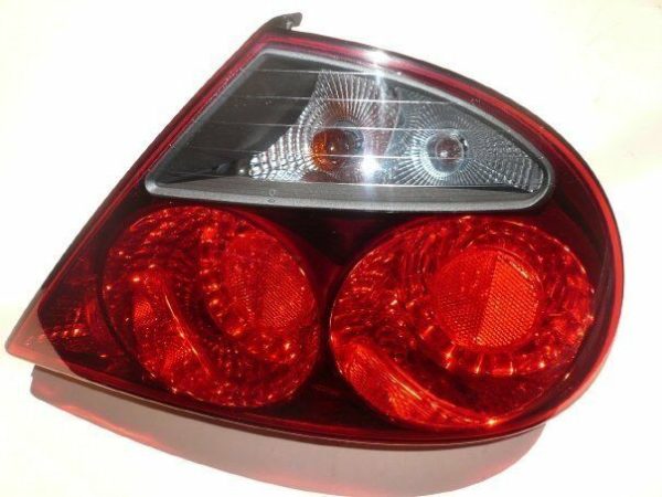 XR827140 – TAIL LIGHT PASSENGER (RIGHT) 2003 JAGUAR S-TYPE R MODEL